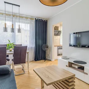 Apartment Diamonds