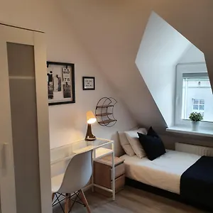 Stary Wrzeszcz - Wajdeloty 10 *