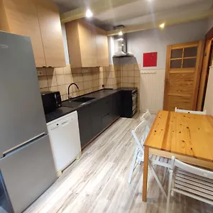 Apartment Z Ogrodkiem I Miejscem Do Grillowania *