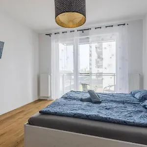 Urbannest Walowa 25 *