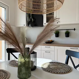 Apartment Nadmorskie Boho Brzezno Przy Plazy
