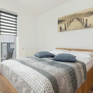 Apartment Pet-friendly Near Motlawa River In By Renters Gdansk