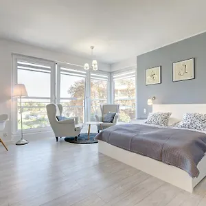 Rentapart Sadova Apartment *