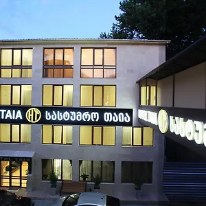 Taia Bed & Breakfast 3*