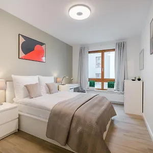 Kontinuum By Renters Apartment *