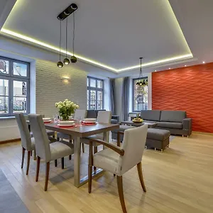 Apartment Tobiasza Old Town Flatinfo