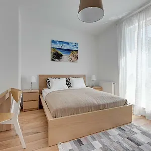 Triapart Nova Grobla 4 *