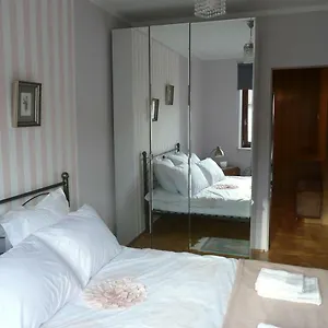 Cosy, Sunny 10 Min To Old Town
