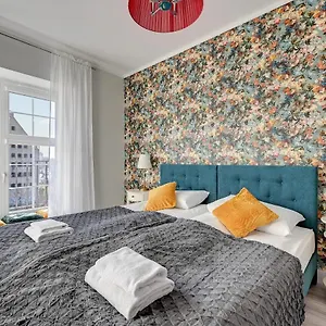 Flats For Rent - Kotwicznikow Old Town Apartment *