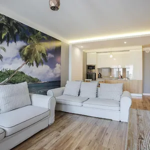 3-rooms With Balcony By The Oldtown Apartment