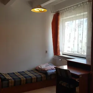 Vandrarhem Dom Studencki Nr 11 Brzezno *